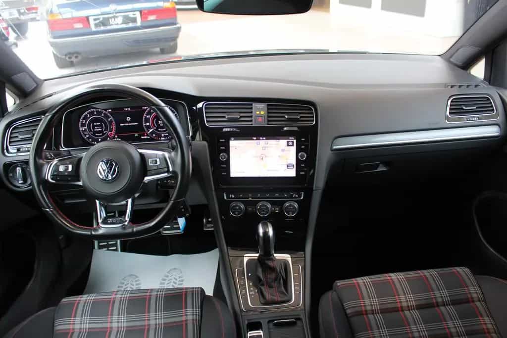 Volkswagen Golf VII Lim. GTI Performance+ACC+PDC+CarPlay+ 10/2019-photo-12