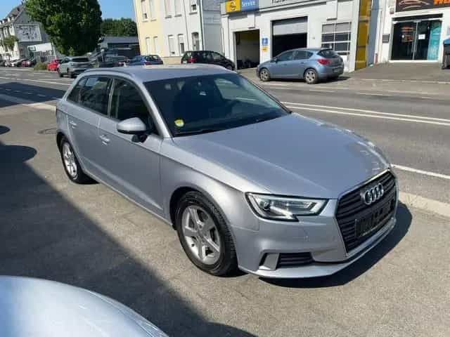 Audi A3 Sportback sport +2 JAHRE GARANTIE+ 07/2018-photo-2