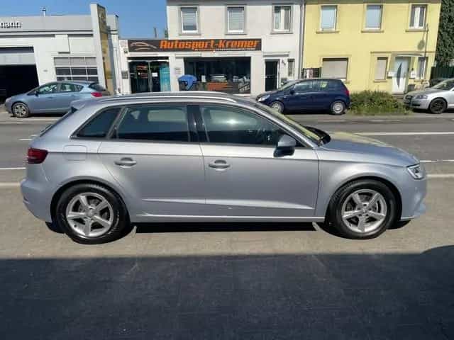 Audi A3 Sportback sport +2 JAHRE GARANTIE+ 07/2018-photo-3