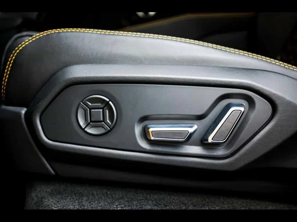 Lamborghini Urus Q-CITURA°CARBON°TV°B&O 3D°FULL  ADAS°HUD 07/2019-photo-21