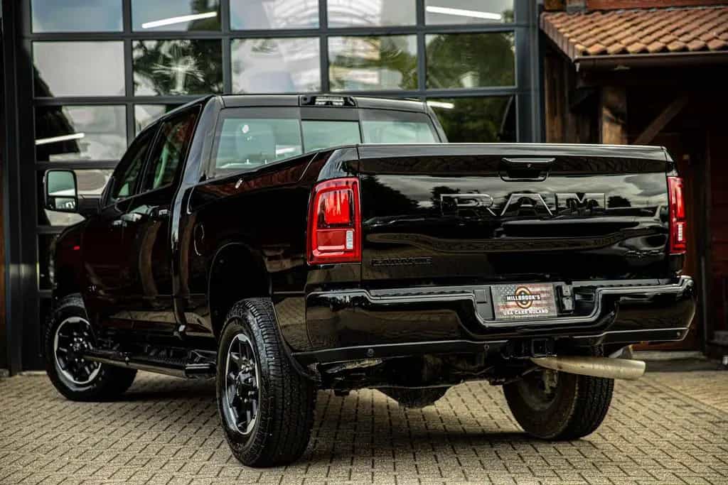 Dodge RAM 2500 laramie 6.7L Cummins 2026 !!20x!! null-photo-2