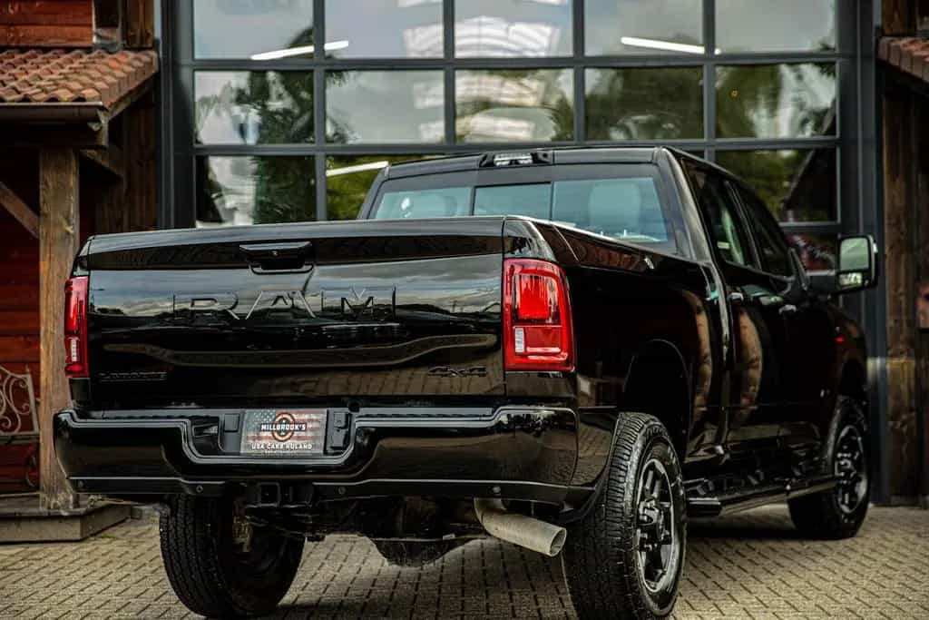 Dodge RAM 2500 laramie 6.7L Cummins 2026 !!20x!! null-photo-3