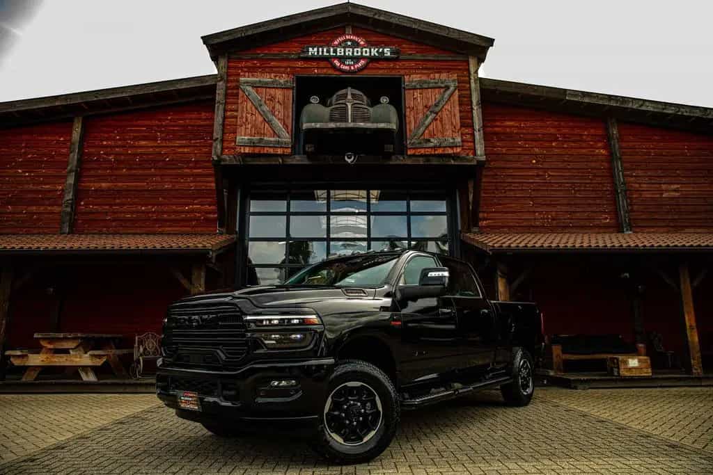 Dodge RAM 2500 laramie 6.7L Cummins 2026 !!20x!! null-photo-4