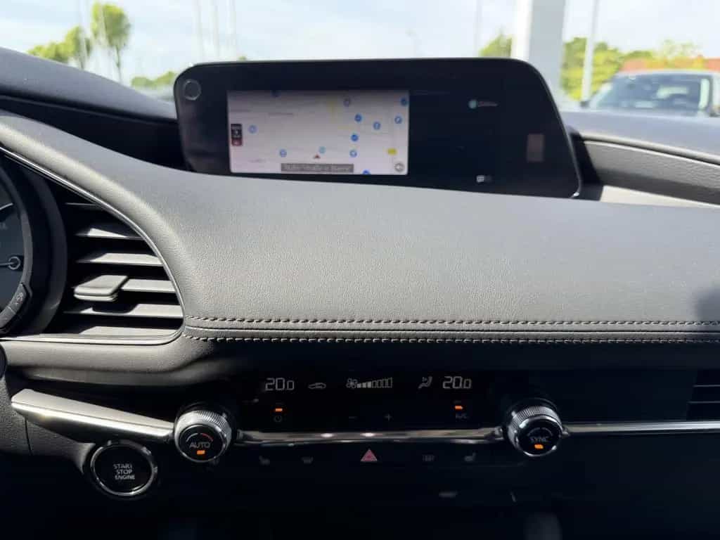 Mazda 3 LIM. AUTO. M-Hybrid SELECTION/DESIGN/BOSE 11/2020-photo-22