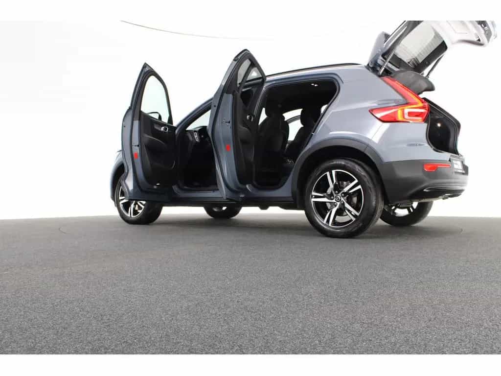 Volvo XC40 B4 B Plus Dark AWD H/K FACEL. STANDHZ LED 05/2023-photo-17