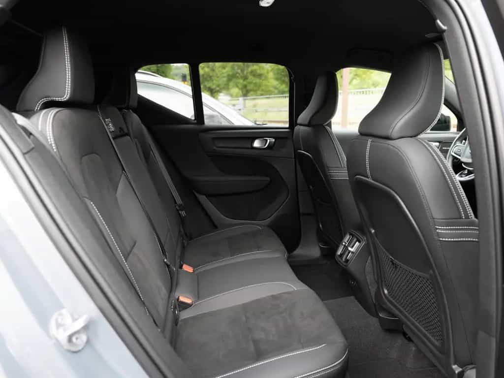 Volvo XC40 B4 B Plus Dark AWD H/K FACEL. STANDHZ LED 05/2023-photo-28