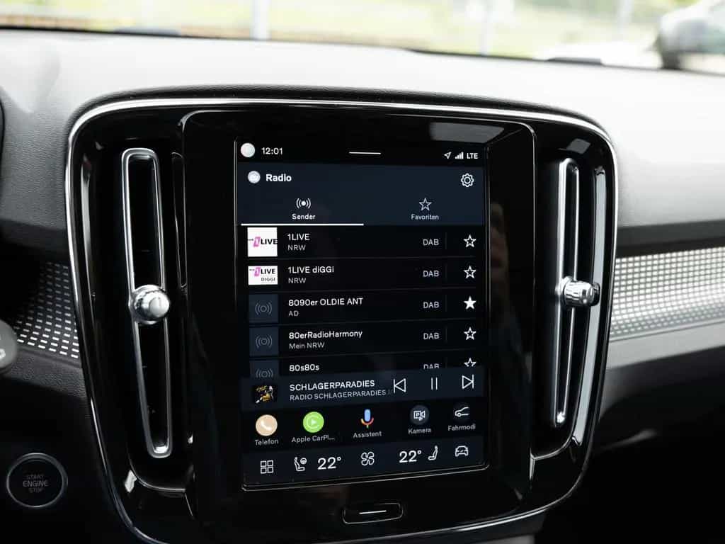 Volvo XC40 B4 B Plus Dark AWD H/K FACEL. STANDHZ LED 05/2023-photo-35