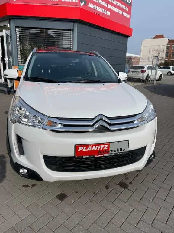 Citroën C4 Tendance 2WD/Tempomat/Bluetooth/PDC/Panorama/ 12/2015-photo-1