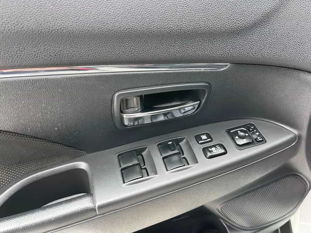 Citroën C4 Tendance 2WD/Tempomat/Bluetooth/PDC/Panorama/ 12/2015-photo-19