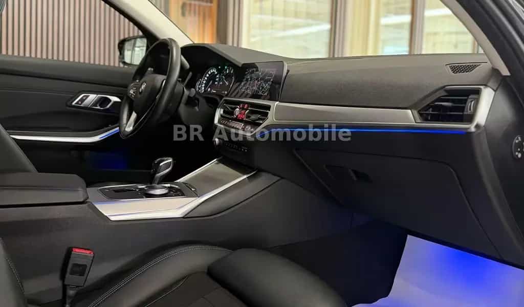 BMW 320 320 d Sport Line*LED*Kamera*AHK*Navi* 01/2020-photo-17