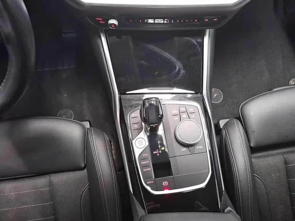 BMW 320 dA Sport-Line T-Leder Nav LC Pro LED AHK HiFi 04/2021-photo-5