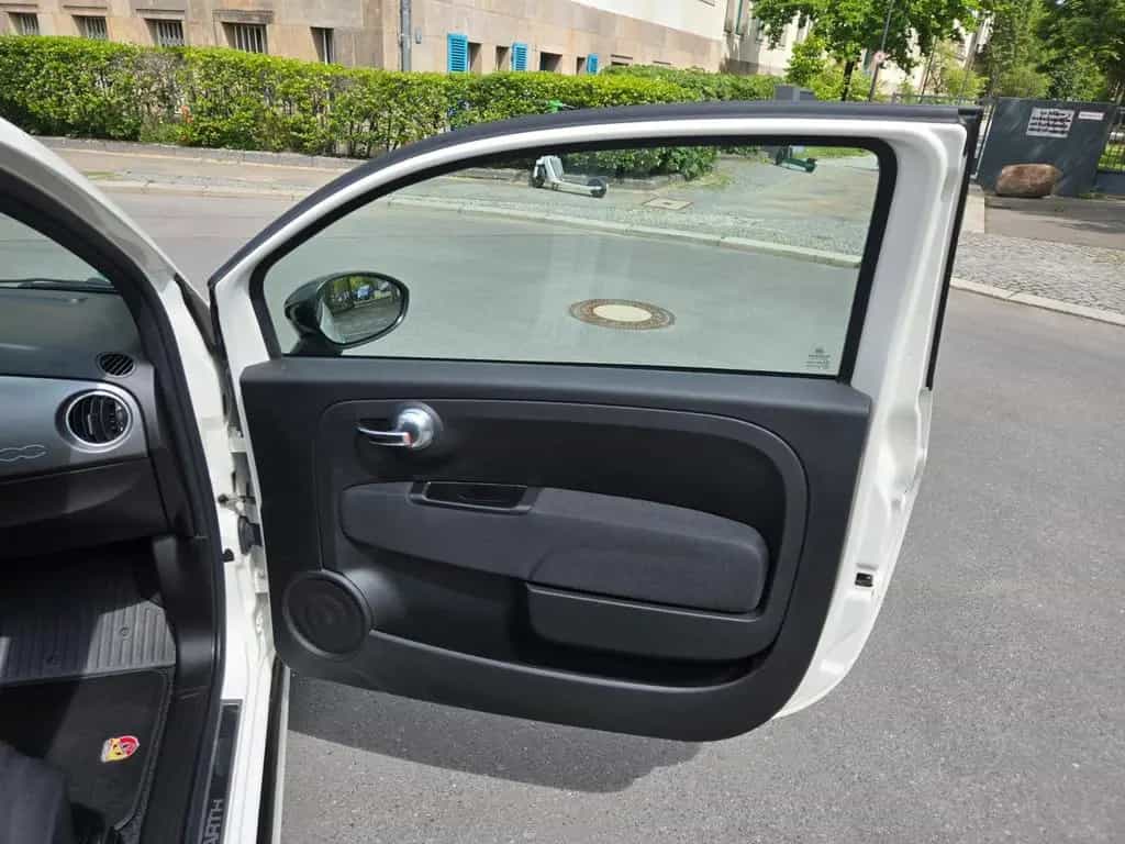 Abarth 595C 595 Cabrio Pista Scheckhaft 1 Hand Automatic 10/2020-photo-13