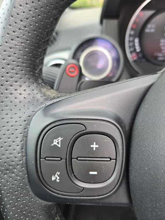 Abarth 595C 595 Cabrio Pista Scheckhaft 1 Hand Automatic 10/2020-photo-23
