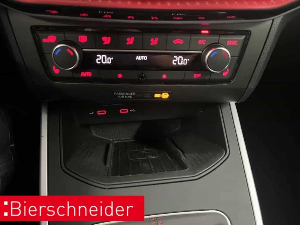 Seat Arona 1.0 TSI AB198EUR FR AHK NAVI DAB SHZ PDC 04/2024-photo-25