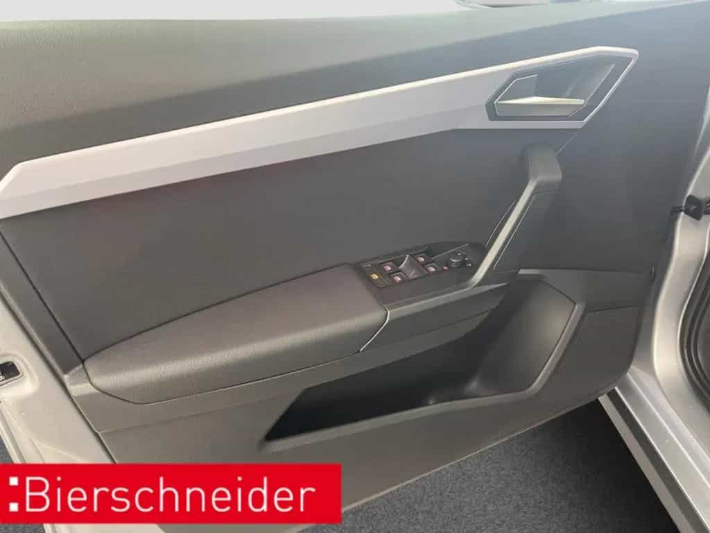 Seat Arona 1.0 TSI AB198EUR FR AHK NAVI DAB SHZ PDC 04/2024-photo-30