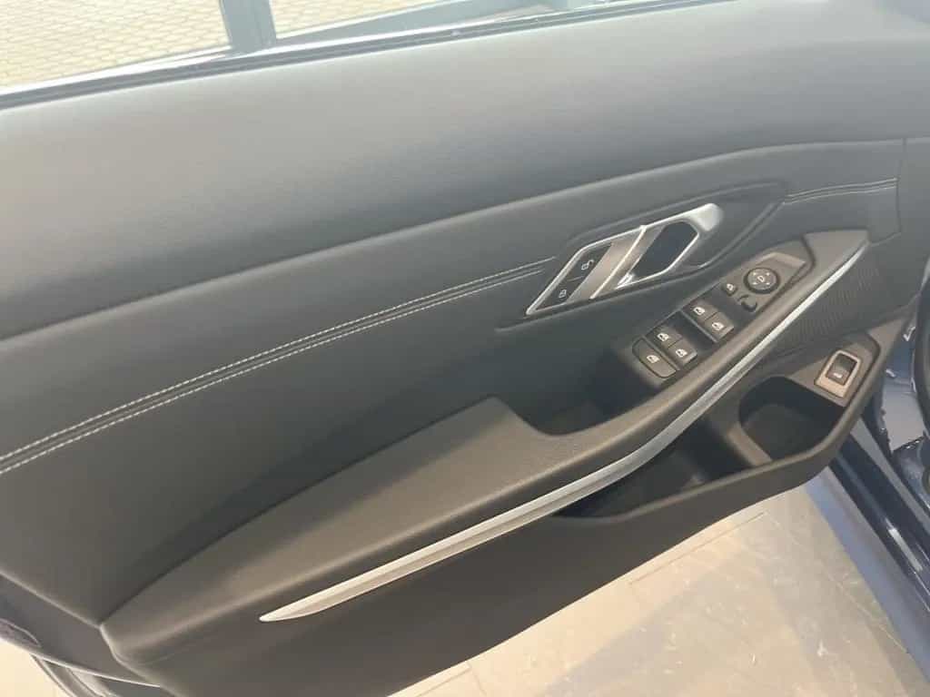 BMW 320 d Touring Sport Aut./Navigation/LED/Tempomat 02/2023-photo-30