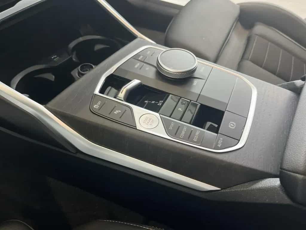BMW 320 d Touring Sport Aut./Navigation/LED/Tempomat 02/2023-photo-38