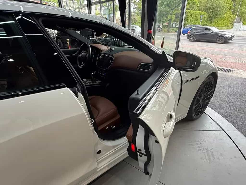 Maserati Ghibli LED*CARPLAY*TEMP*NAVI*KEYLESS 07/2023-photo-18