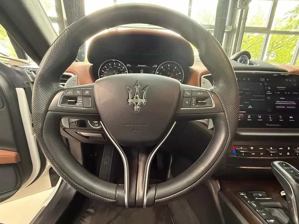 Maserati Ghibli LED*CARPLAY*TEMP*NAVI*KEYLESS 07/2023-photo-24