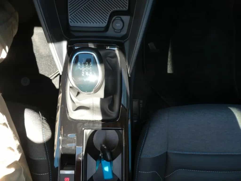 Citroën C4 Lim. Shine Klima, Navi, SHZ, Kamera, S-Dach 11/2023-photo-21