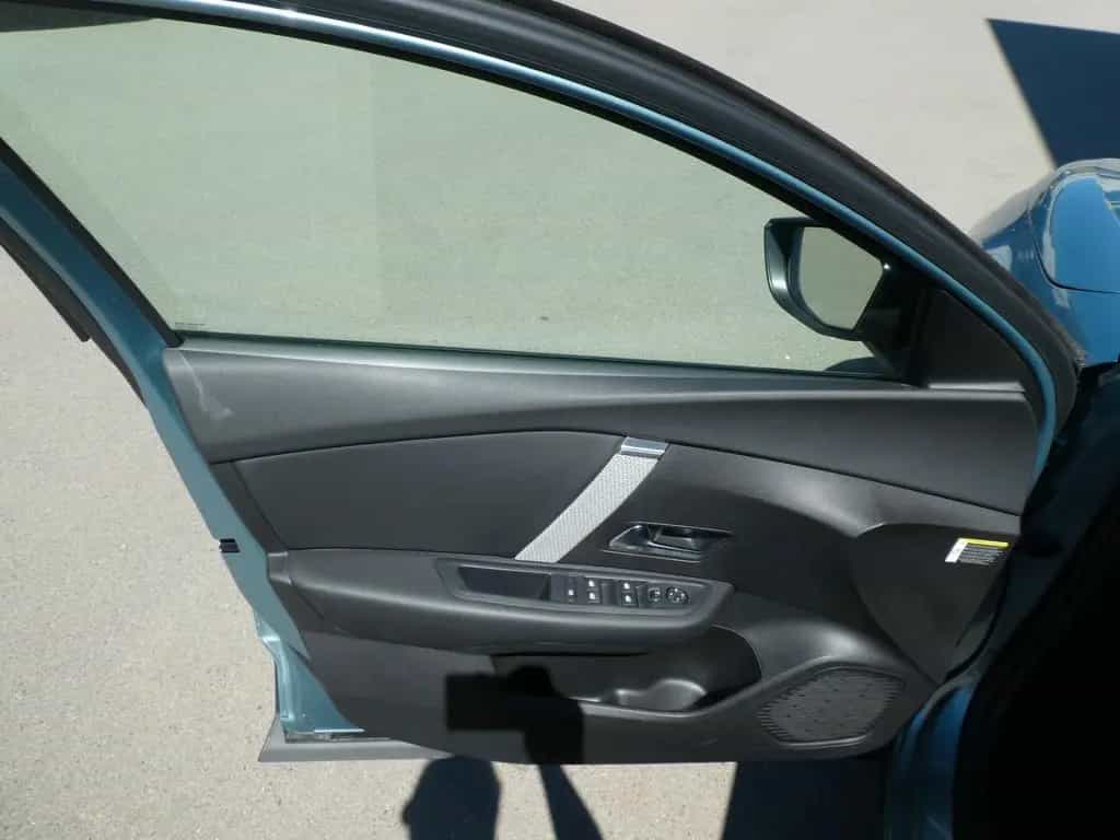 Citroën C4 Lim. Shine Klima, Navi, SHZ, Kamera, S-Dach 11/2023-photo-7