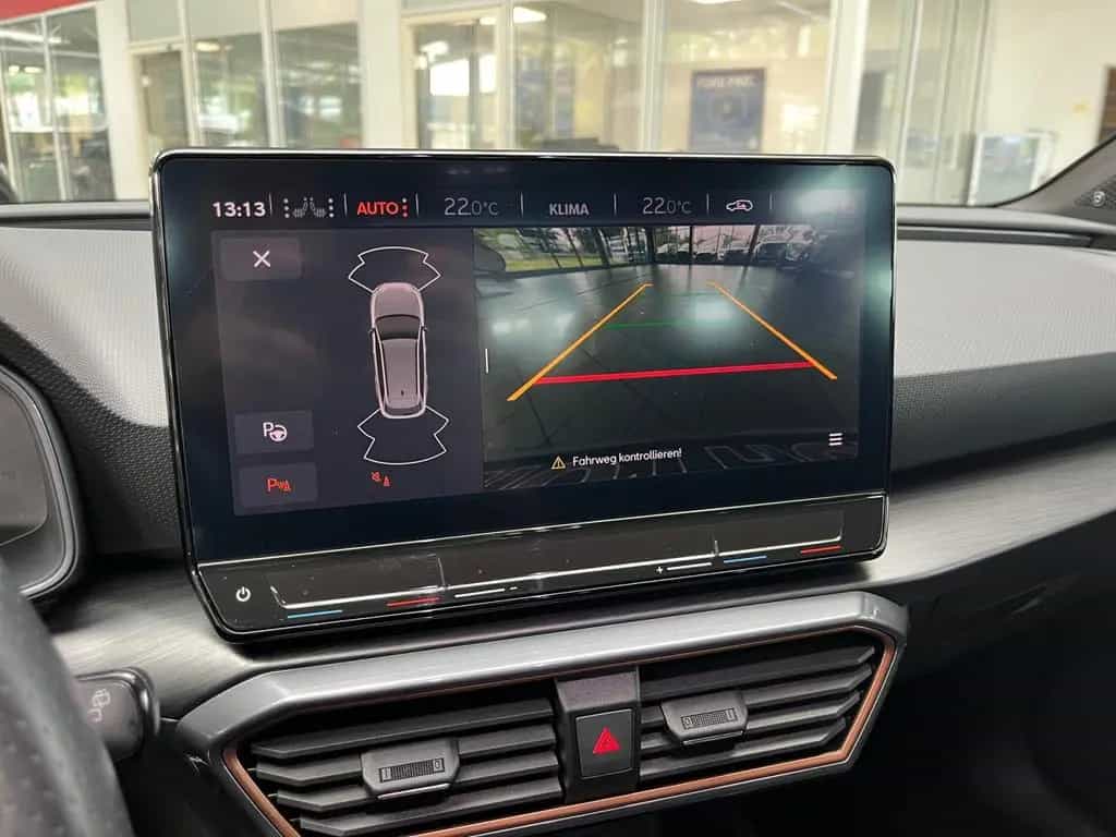 Cupra Leon Sportstourer VZ 2.0 TSI DSG Lenkrad heizbar 04/2024-photo-12