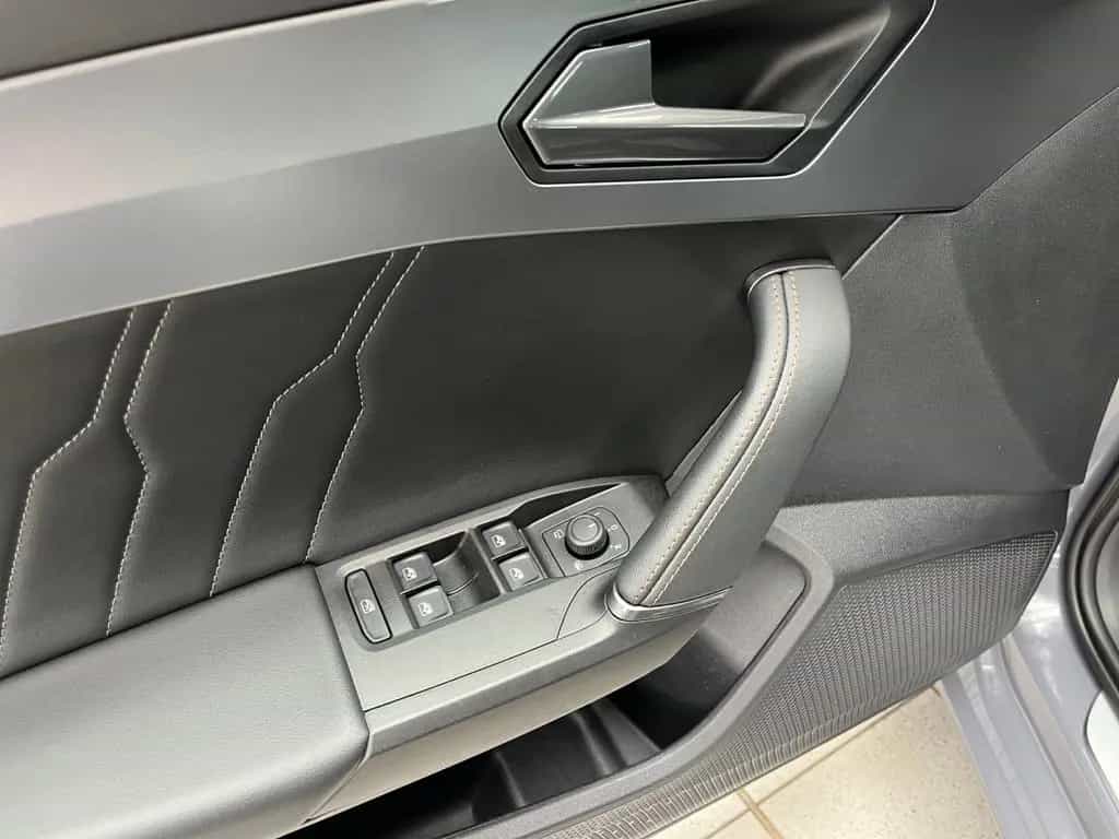 Cupra Leon Sportstourer VZ 2.0 TSI DSG Lenkrad heizbar 04/2024-photo-16