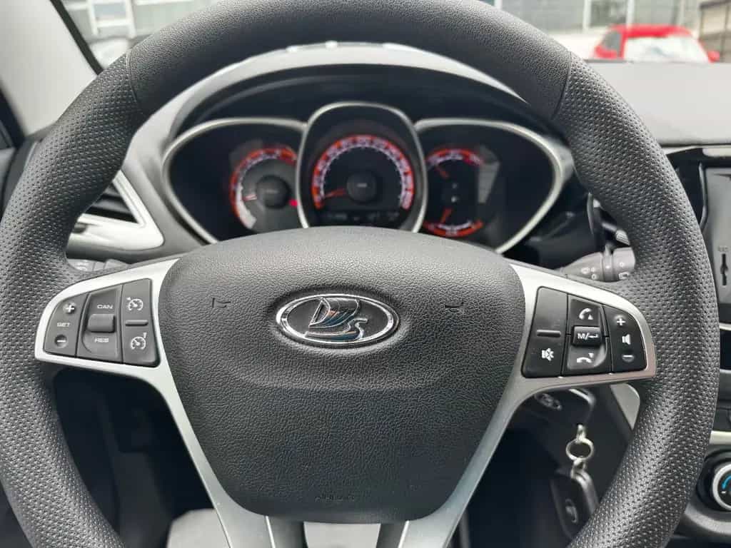 Lada Vesta Luxus Cross , Bluetoth,PDC , Kamera, Alu 03/2020-photo-5