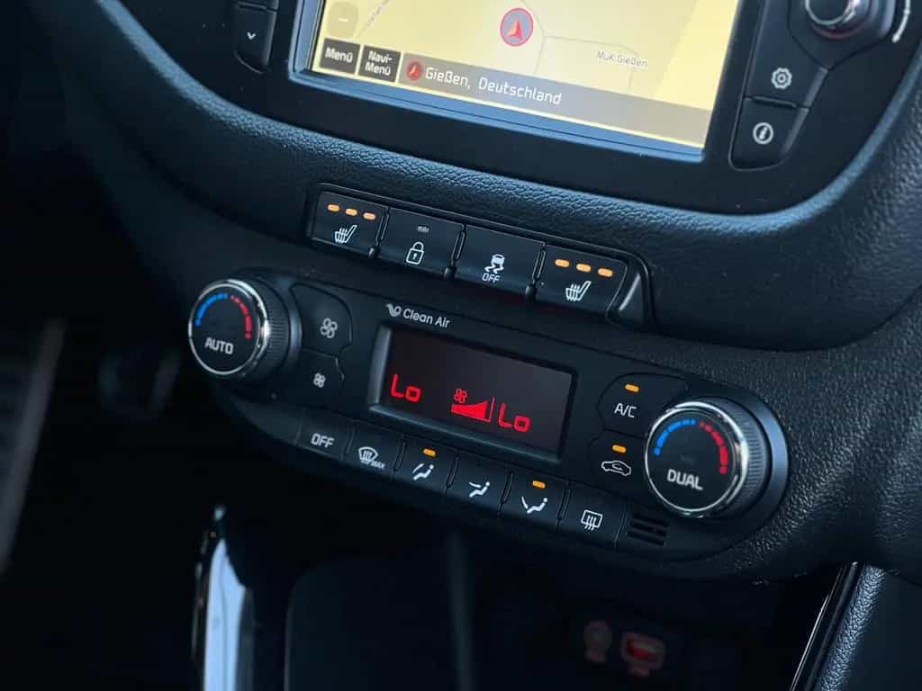 Kia cee'd / Ceed Ceed GT-Track RFK KLIMA XENON NAVI LKHZ SHZ 09/2017-photo-21