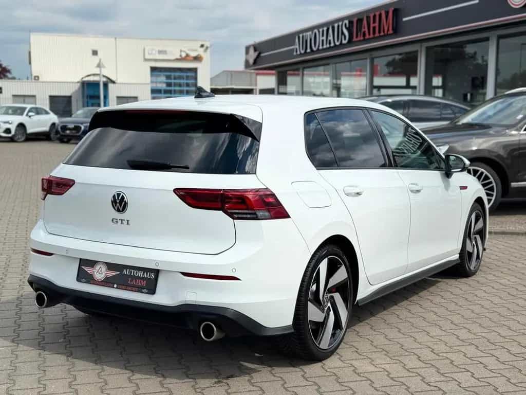 Volkswagen Golf VIII 2.0TSI Lim. GTI DSG*AMBIENTE*NAVI*DAB* 05/2021-photo-4
