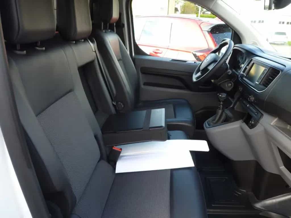 Toyota Proace (Verso) Proace D-4D 1,5-l-L1 Meister 07/2021-photo-5