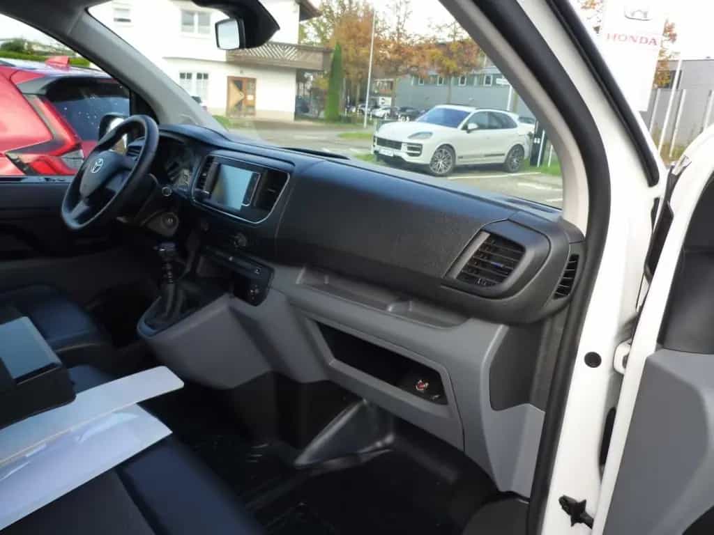 Toyota Proace (Verso) Proace D-4D 1,5-l-L1 Meister 07/2021-photo-6