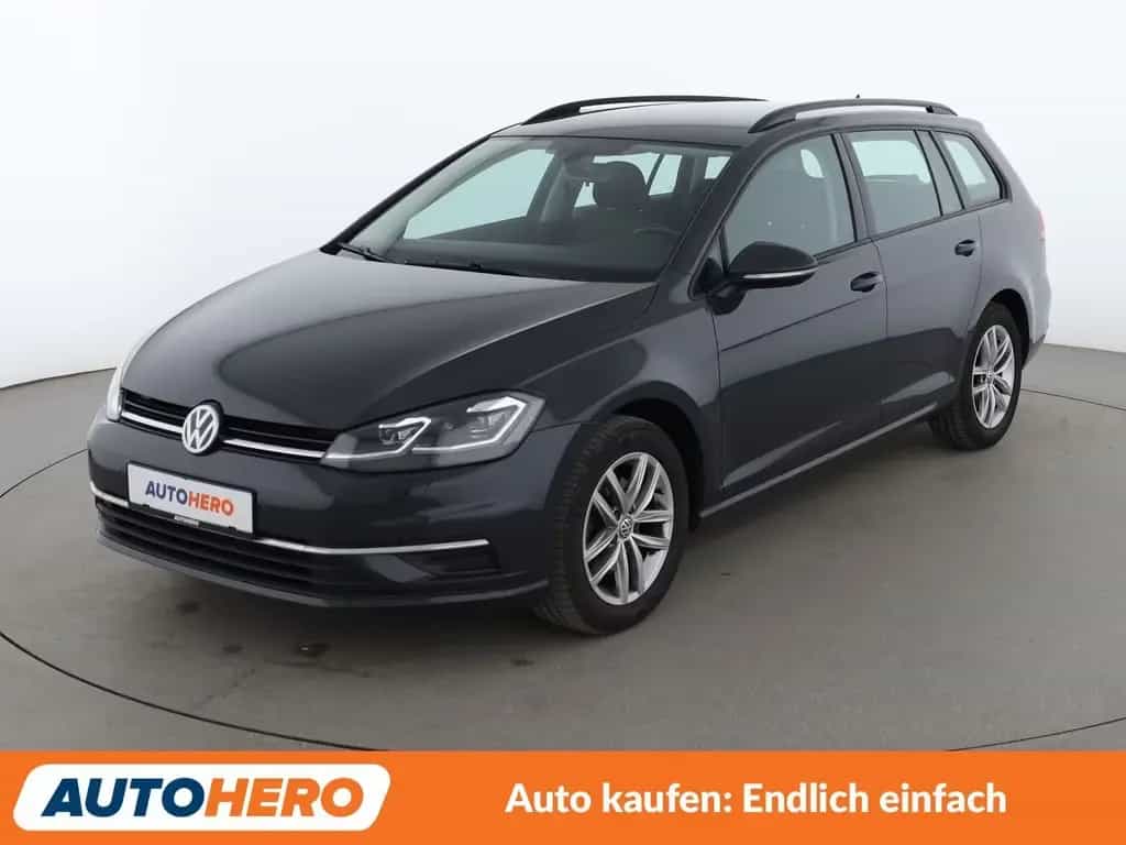 Volkswagen Golf VII 1.5 TSI ACT Comfortline BMT Aut.*NAVI* 10/2019-photo-0