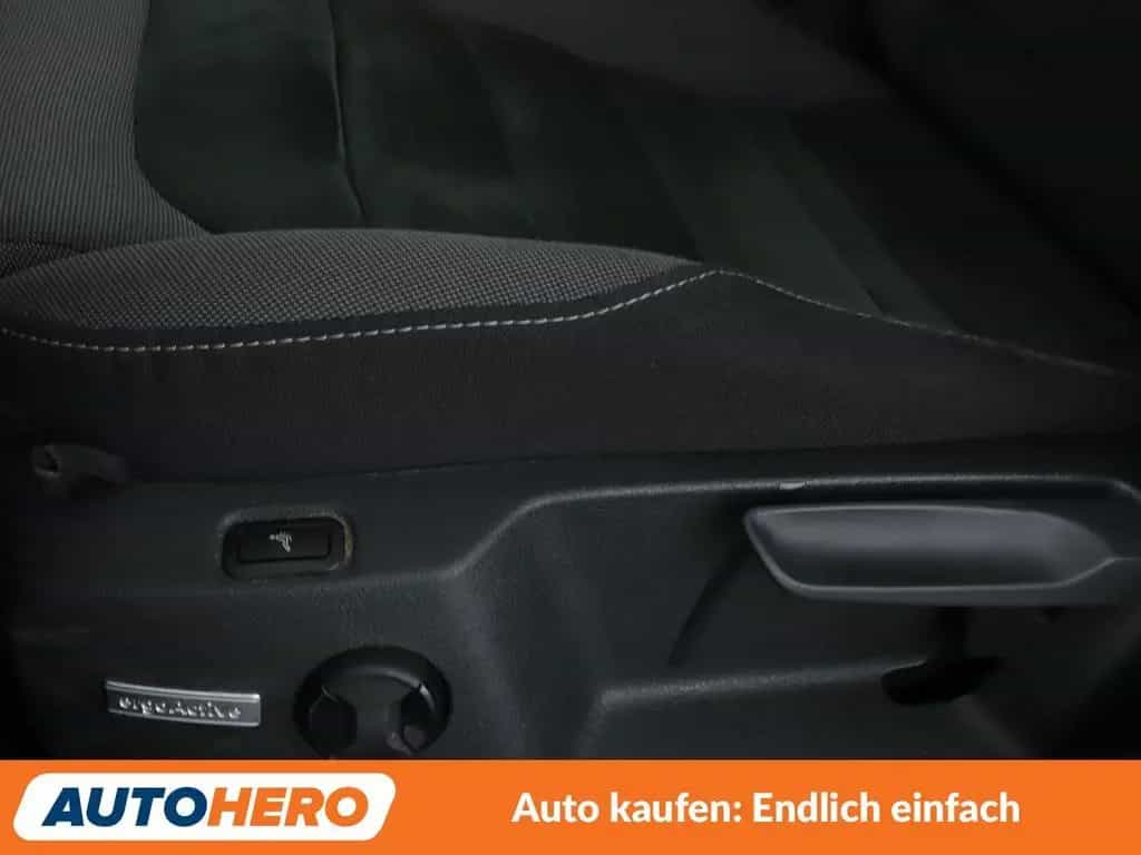 Volkswagen Golf VII 1.5 TSI ACT Comfortline BMT Aut.*NAVI* 10/2019-photo-26