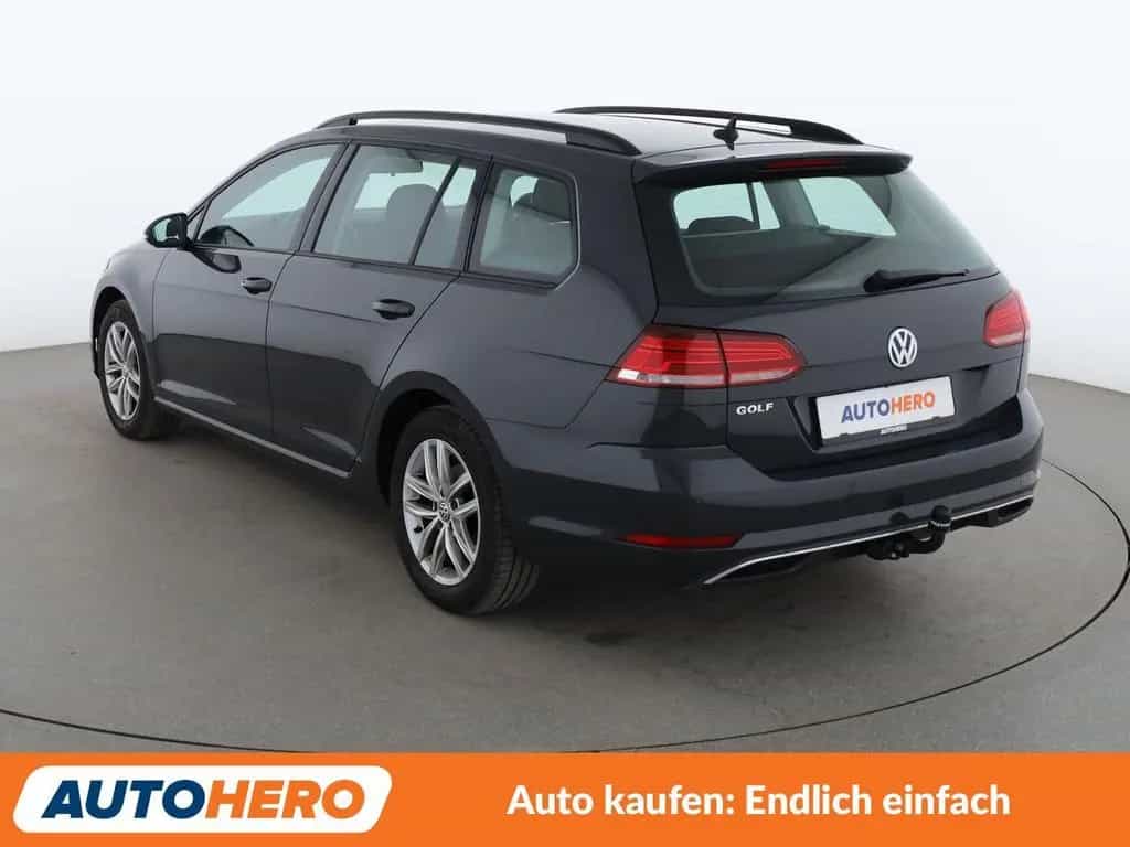 Volkswagen Golf VII 1.5 TSI ACT Comfortline BMT Aut.*NAVI* 10/2019-photo-3