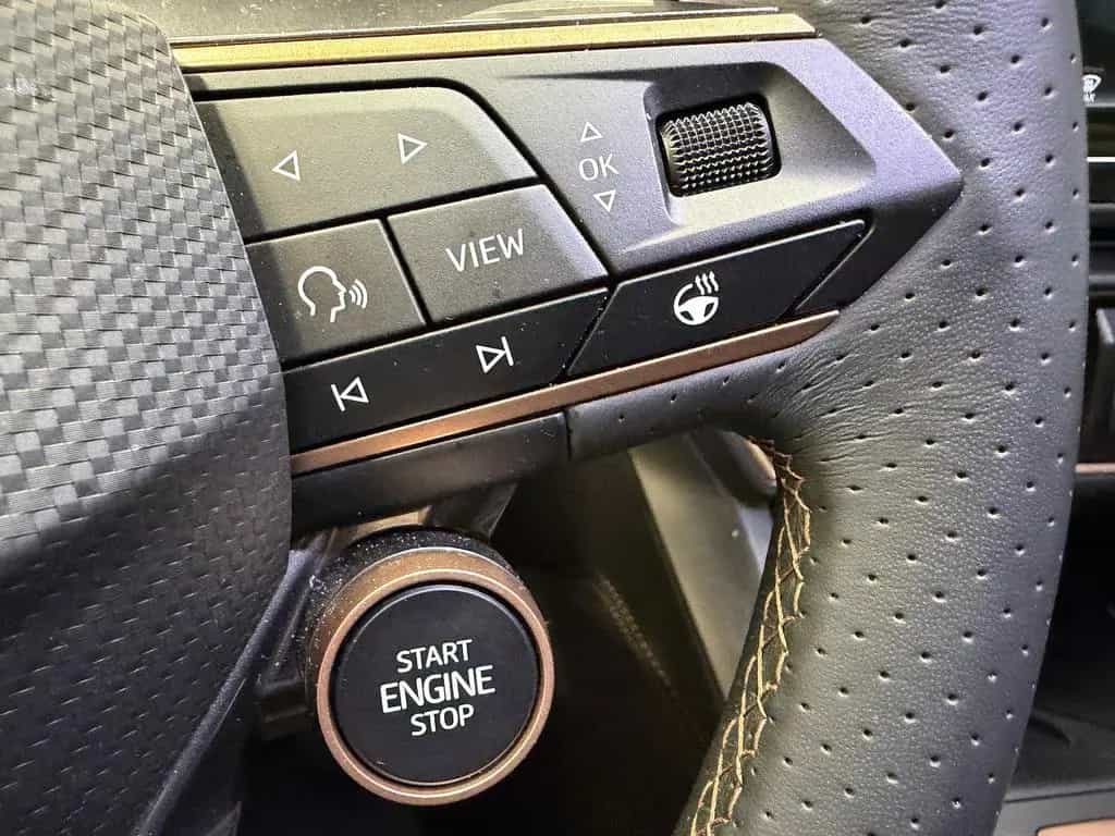 Cupra Leon 1.5eTSI DSG Assist XL Navi Voll-LED 04/2025-photo-11
