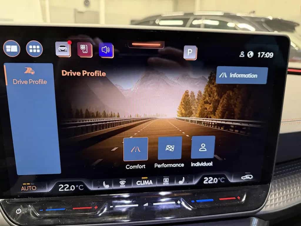 Cupra Leon 1.5eTSI DSG Assist XL Navi Voll-LED 04/2025-photo-22
