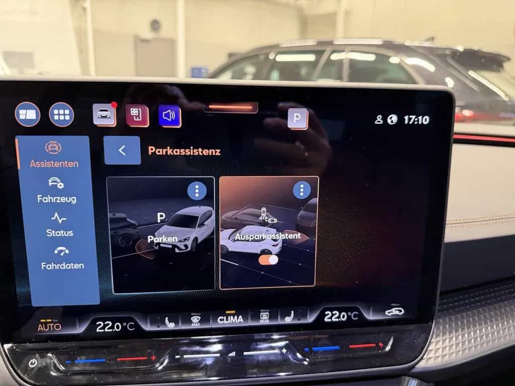 Cupra Leon 1.5eTSI DSG Assist XL Navi Voll-LED 04/2025-photo-24