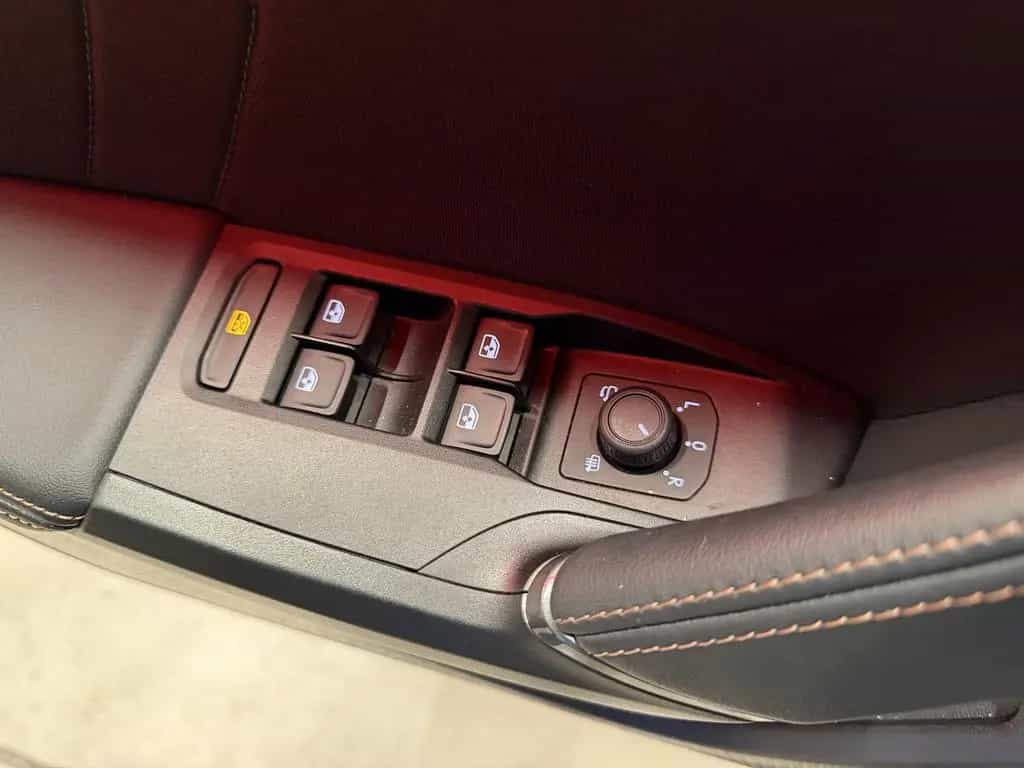 Cupra Leon 1.5eTSI DSG Assist XL Navi Voll-LED 04/2025-photo-7