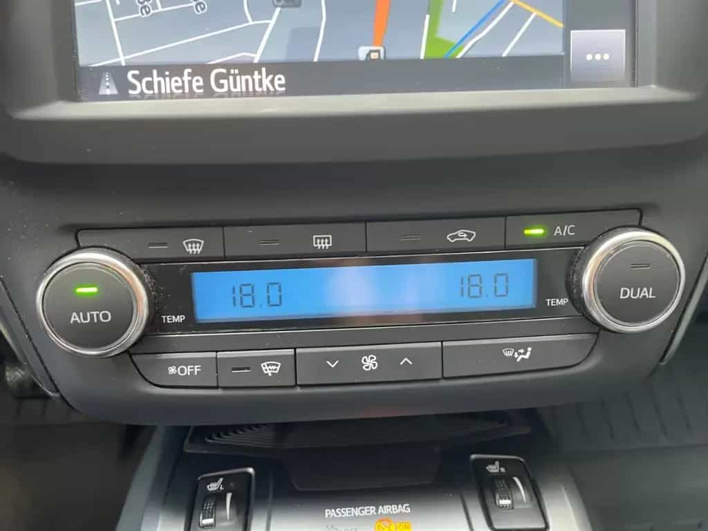 Toyota Avensis 1.8 TS Edition-S+ *Bi-LED*Navi*CAM*SHZ*D 09/2017-photo-27