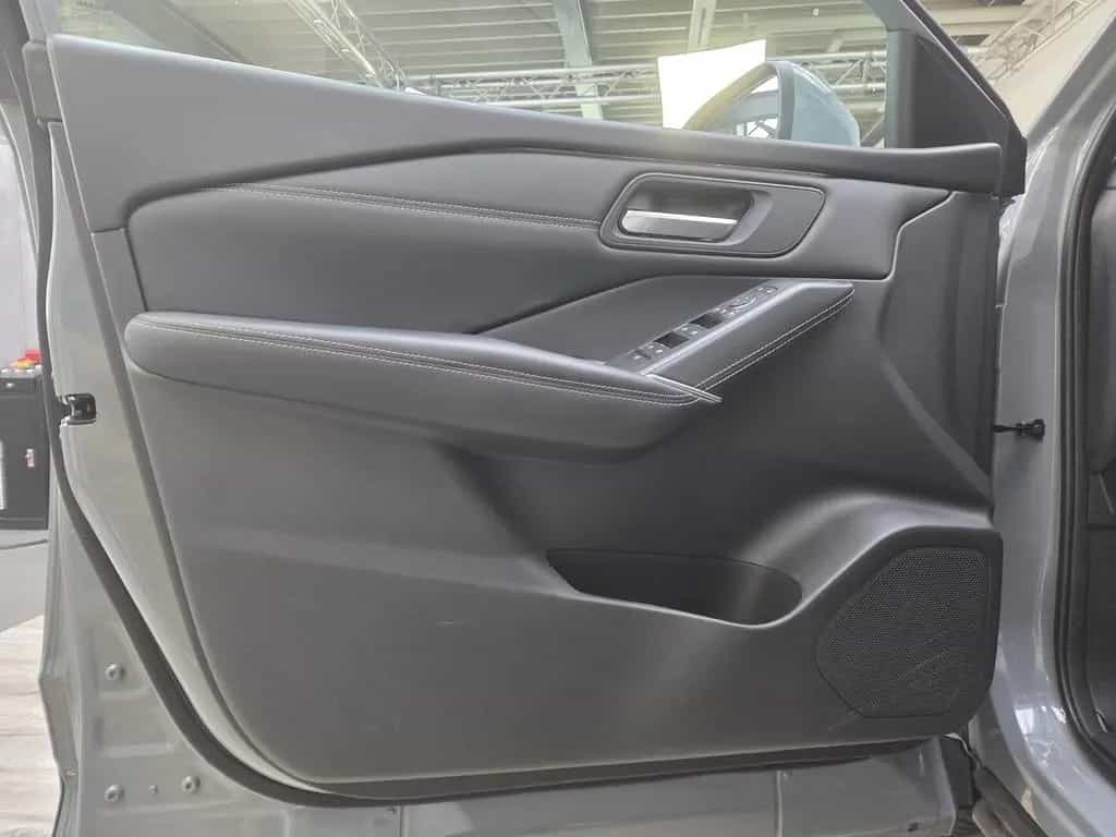 Nissan Qashqai 1.3 MHEV N-Connecta 360° Navi LED 01/2025-photo-14