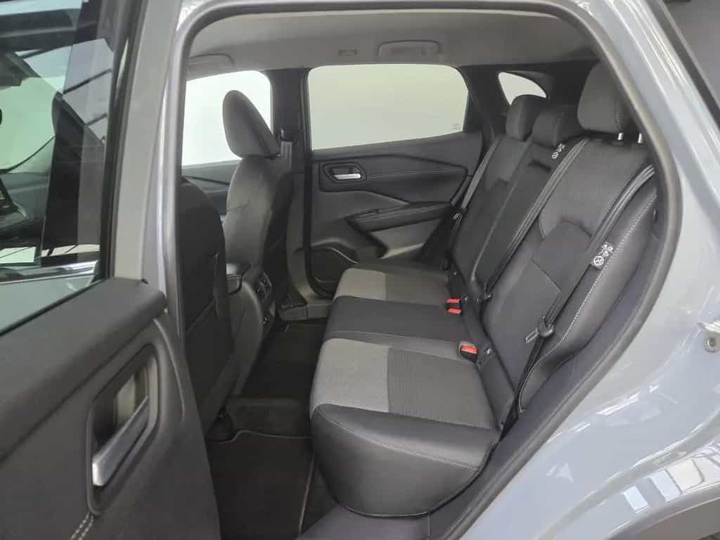 Nissan Qashqai 1.3 MHEV N-Connecta 360° Navi LED 01/2025-photo-16