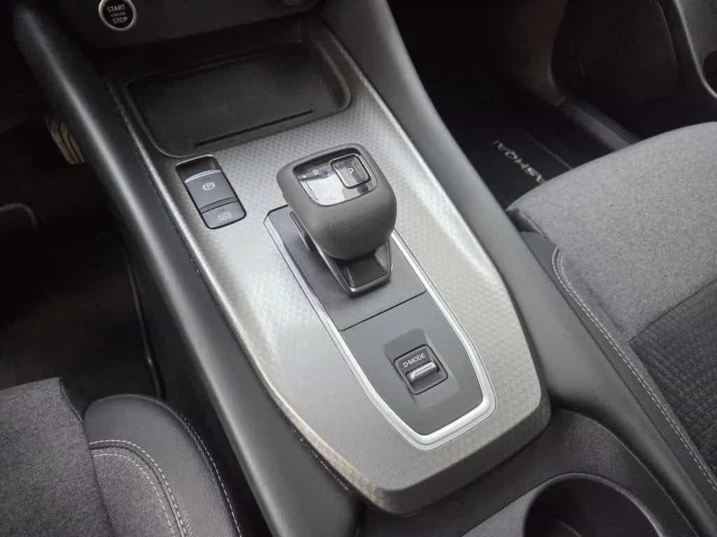 Nissan Qashqai 1.3 MHEV N-Connecta 360° Navi LED 01/2025-photo-9