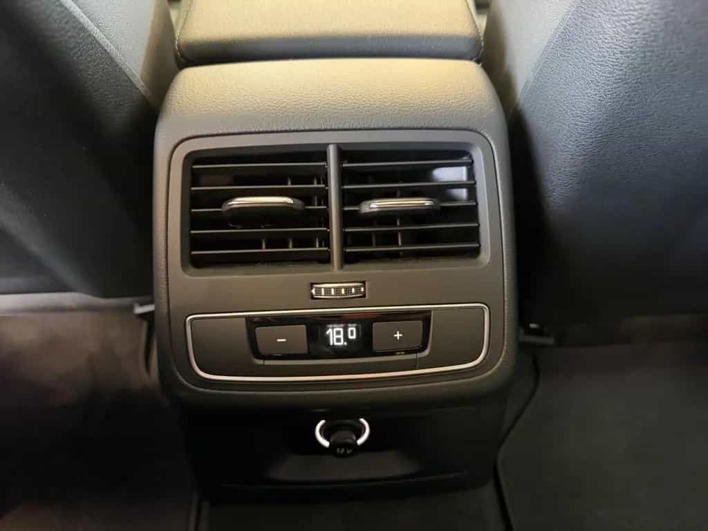 Audi A4 Lim. 45TDI quattro advanced LED DAB ACC LEDER 05/2020-photo-20