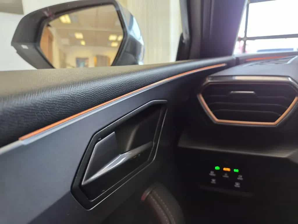 Cupra Leon Sportstourer / NAVI / KAMERA / T-LEDER 07/2023-photo-14