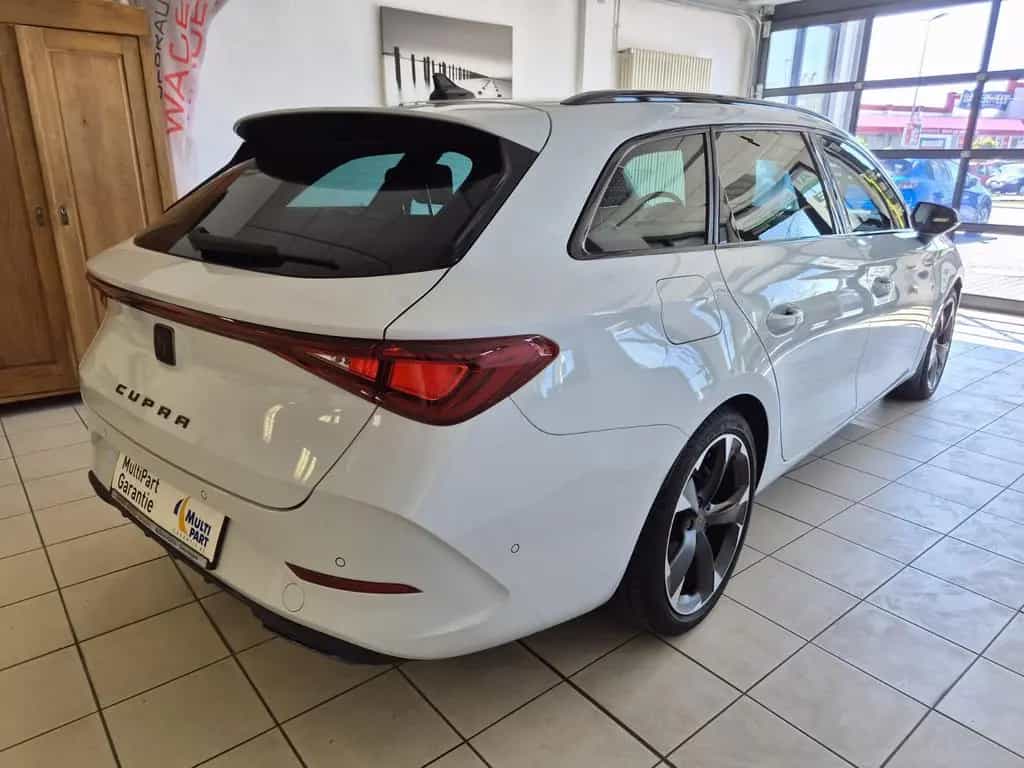 Cupra Leon Sportstourer / NAVI / KAMERA / T-LEDER 07/2023-photo-2