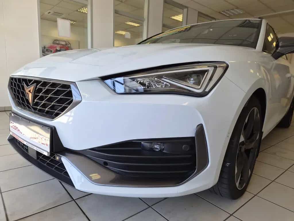 Cupra Leon Sportstourer / NAVI / KAMERA / T-LEDER 07/2023-photo-37