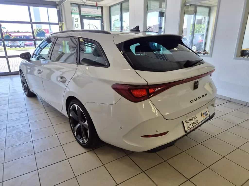 Cupra Leon Sportstourer / NAVI / KAMERA / T-LEDER 07/2023-photo-4