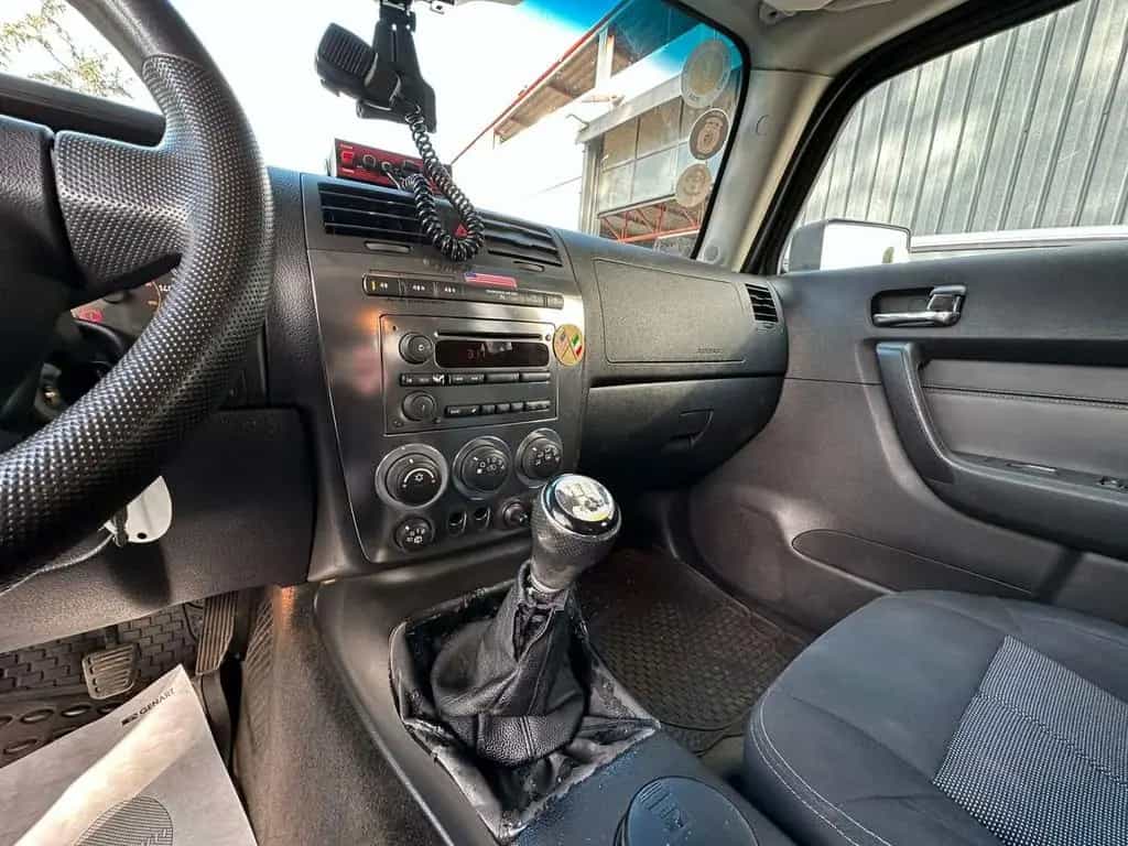 Hummer H3 3.5 SUV 07/2006-photo-12