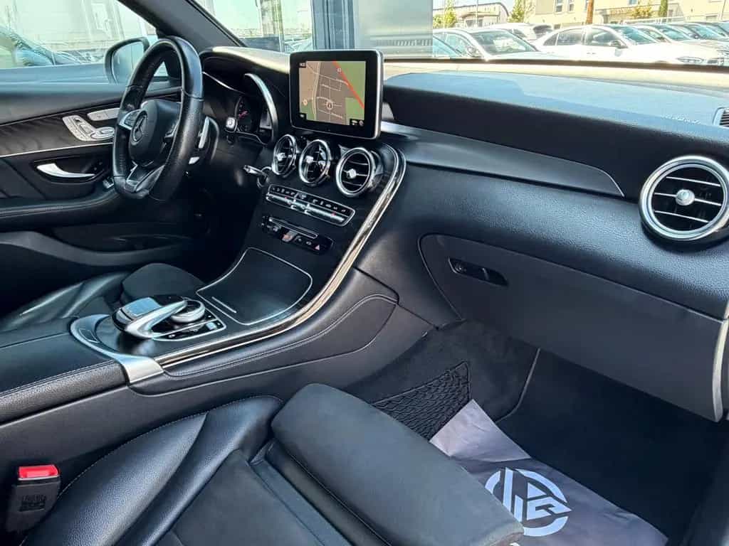 Mercedes-Benz GLC 300 4M*PANO*MEMORY*360*BURMESTER*LED*StHz 10/2018-photo-17